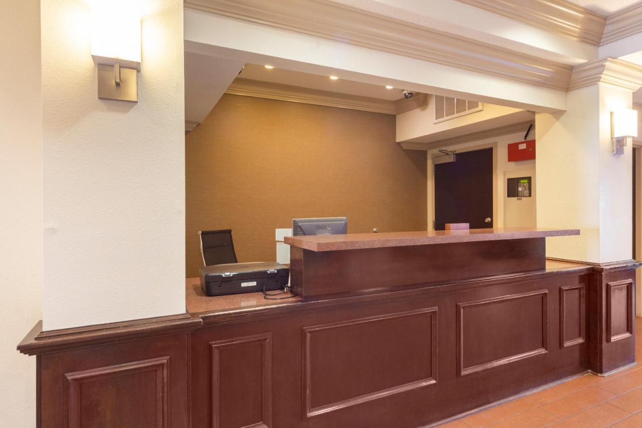 Ramada By Wyndham Jackson Ms Hotell Eksteriør bilde